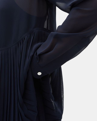 Chemise pliss&eacute;e marine