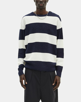 Pull en laine et lin &agrave; rayures marine