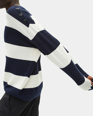 Pull en laine et lin &agrave; rayures marine