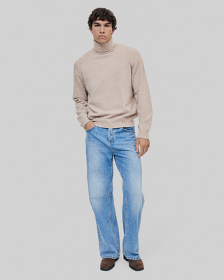 Pull col roul&eacute; en cachemire beige