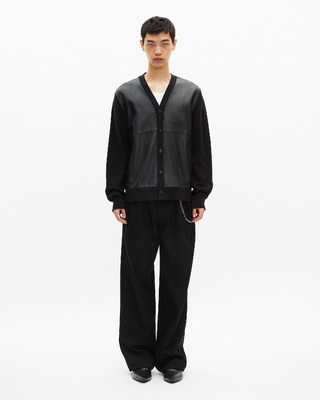Cardigan boutonn&eacute; bi-mati&egrave;re avec cuir noir