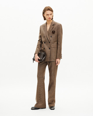 Veste tailleur crois&eacute; en laine avec blason camel 