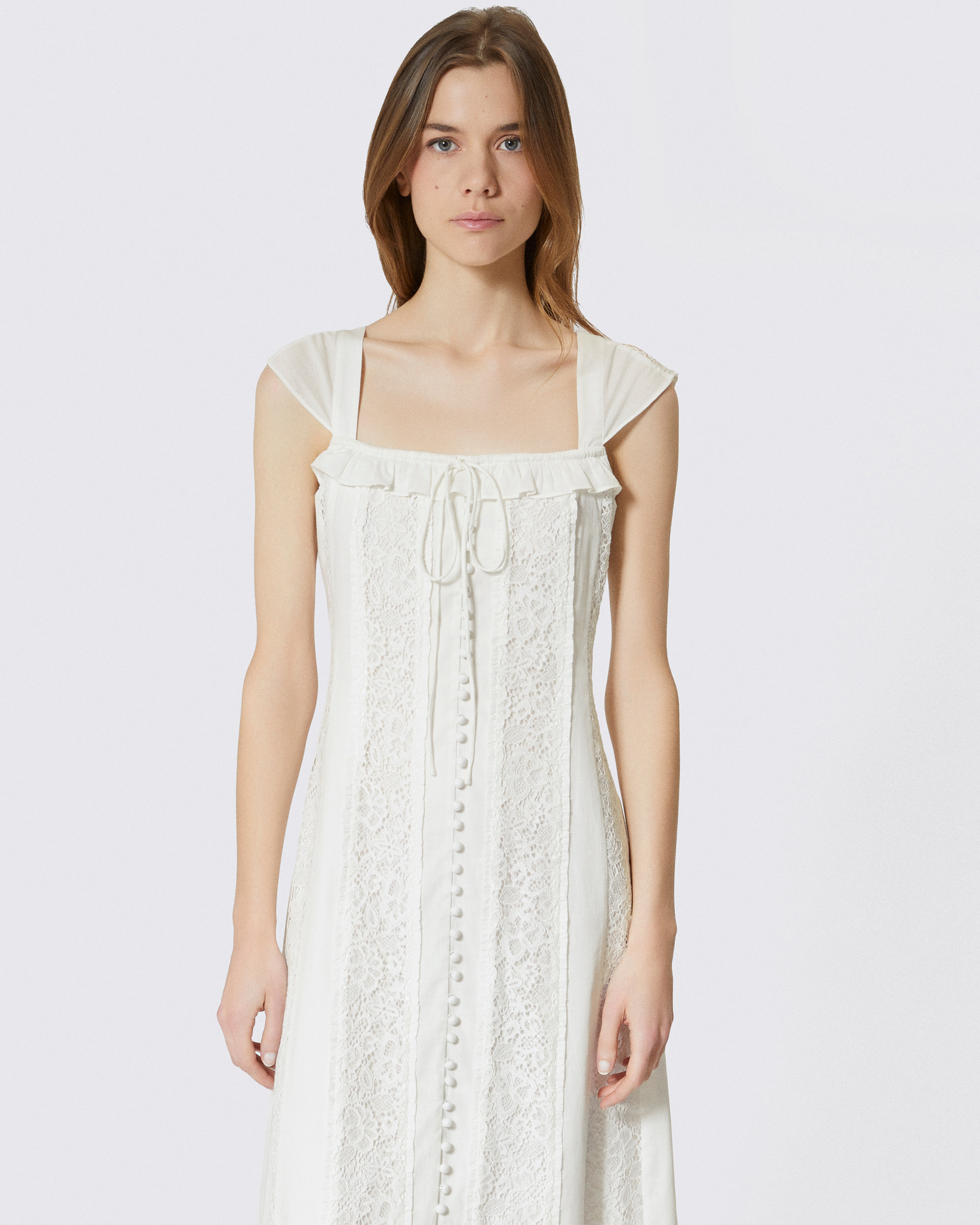 Robe longue en dentelle et coton écrue