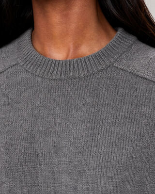 Grauer Pullover aus Merinowolle