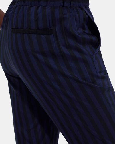, BLACK NAVY, hi-res image number null