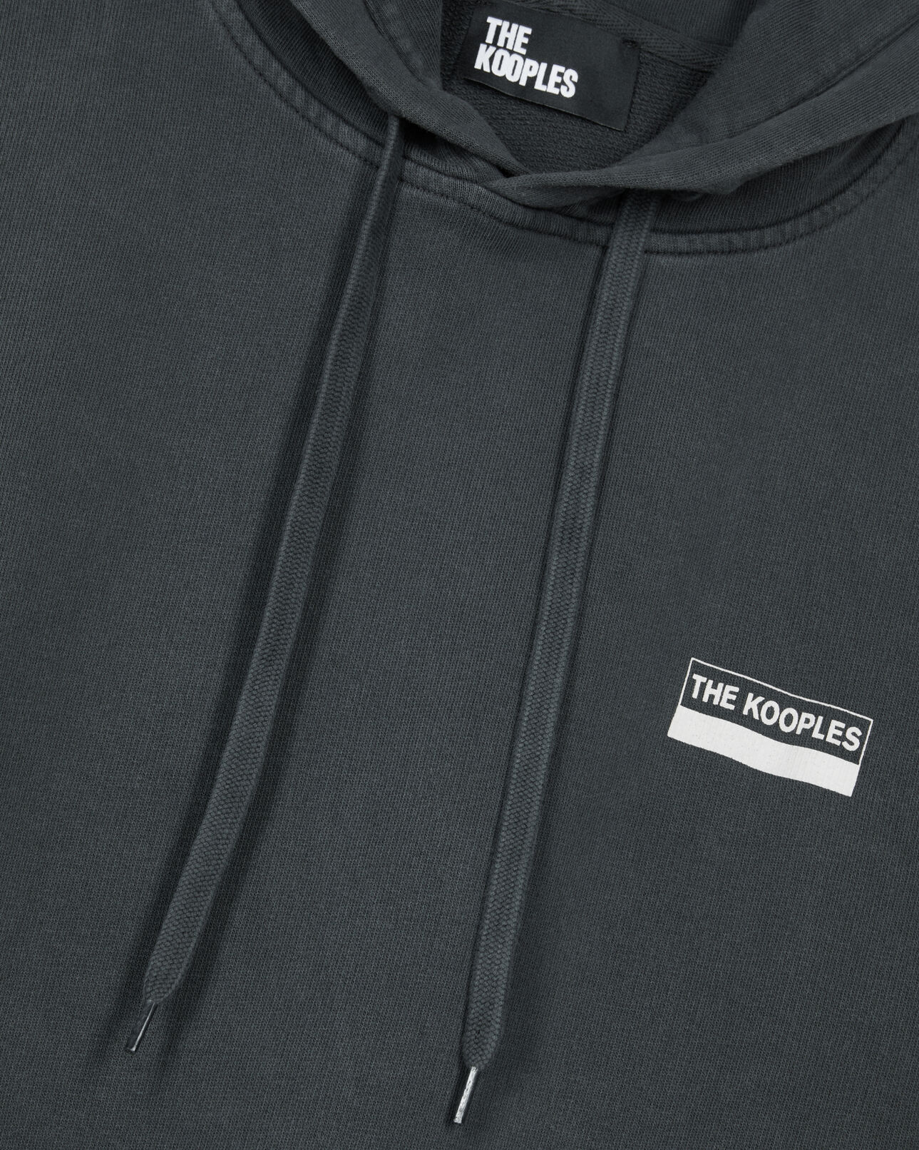 The Kooples HOMME BLACK WASHED sweatshirt à capuche avec sérigraphie noir
