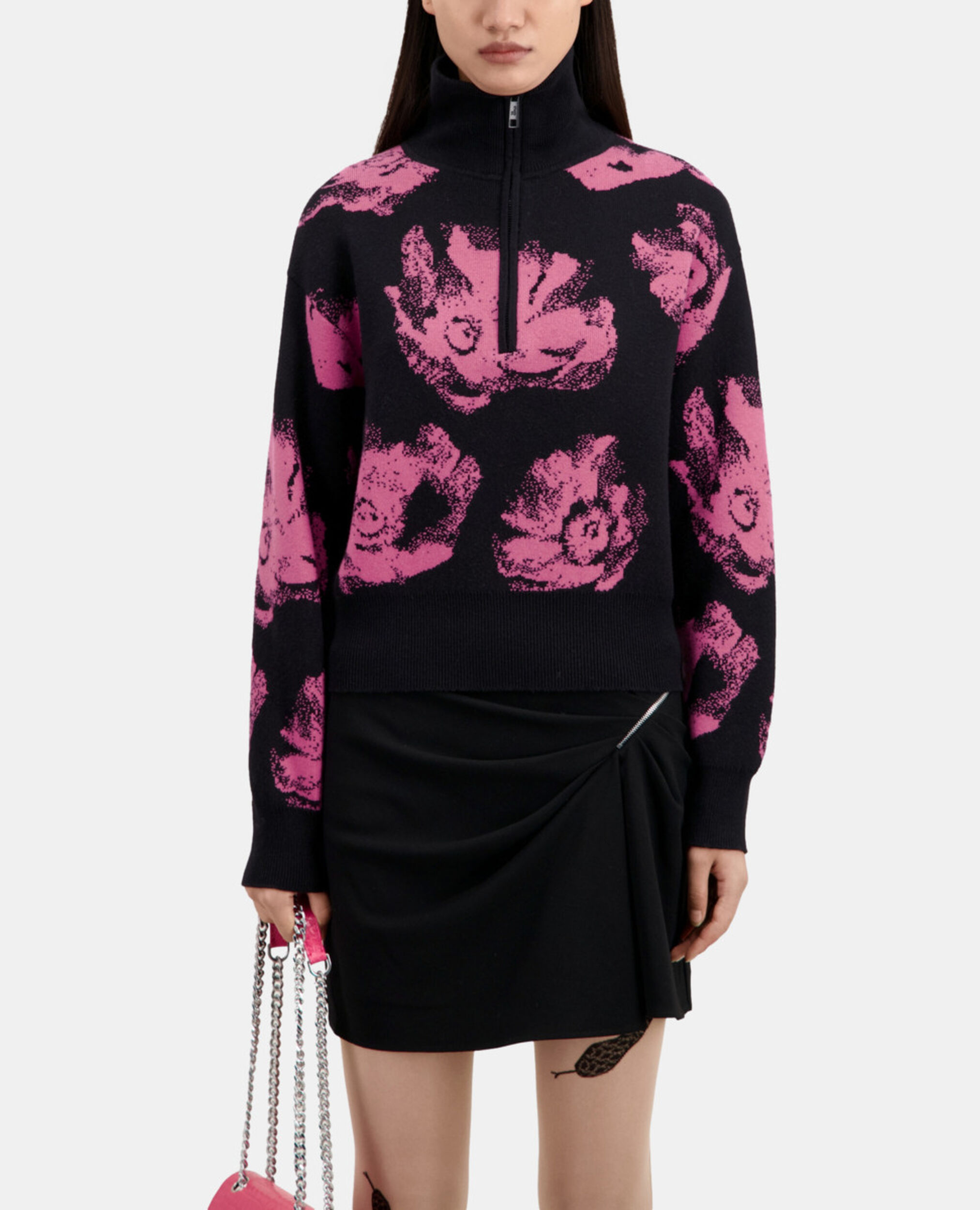 Schwarzer Pullover mit Blumenmotiv, BLACK / PINK, hi-res image number null