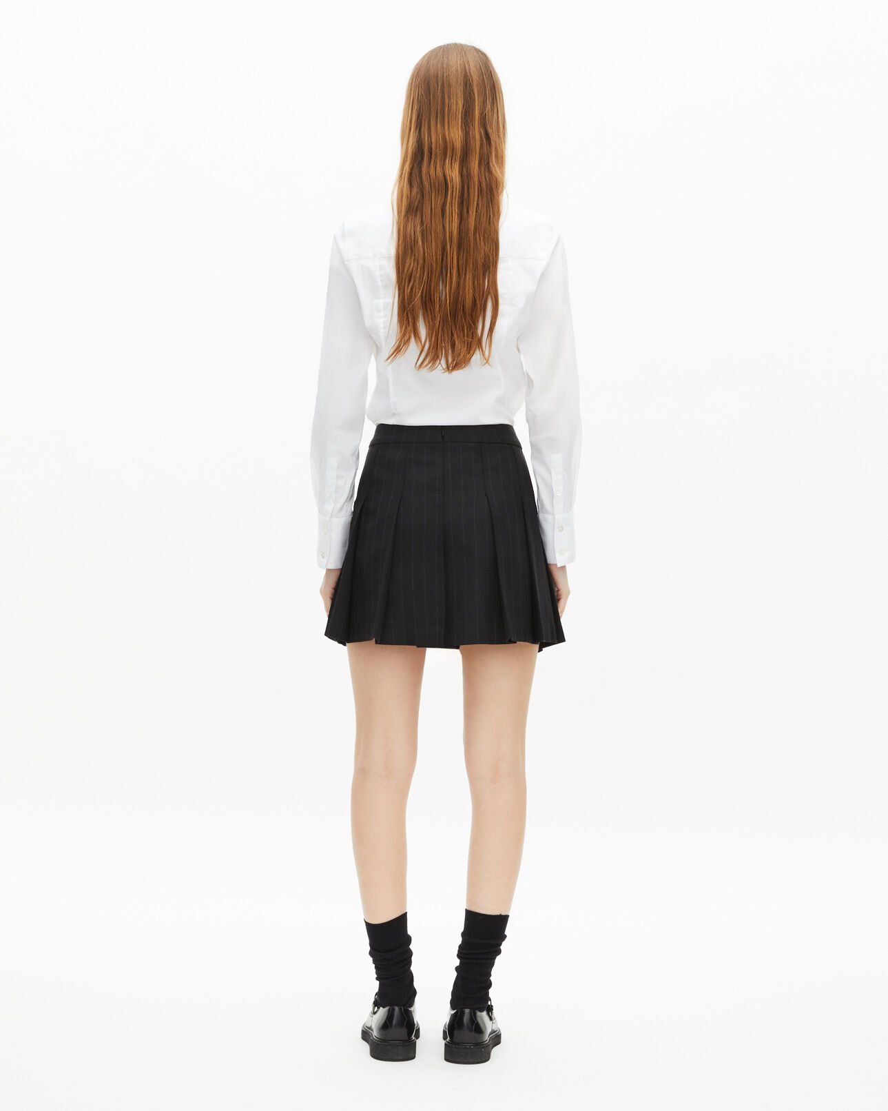 The Kooples FEMME BLACK jupe courte plissée à rayures noire