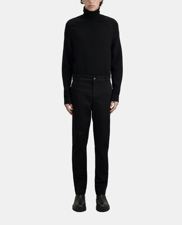 schwarze chinohose