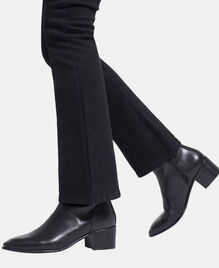 , BLACK, hi-res image number null
