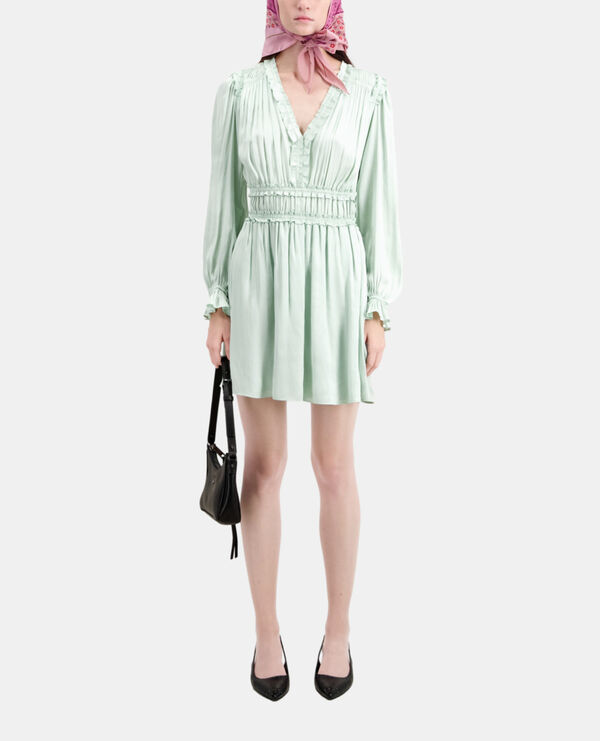 robe courte bleue avec fronces
