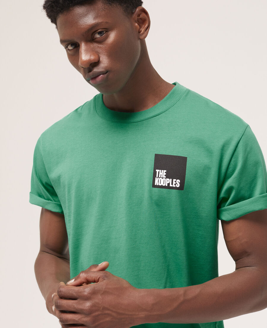 camiseta con logotipo verde para hombre