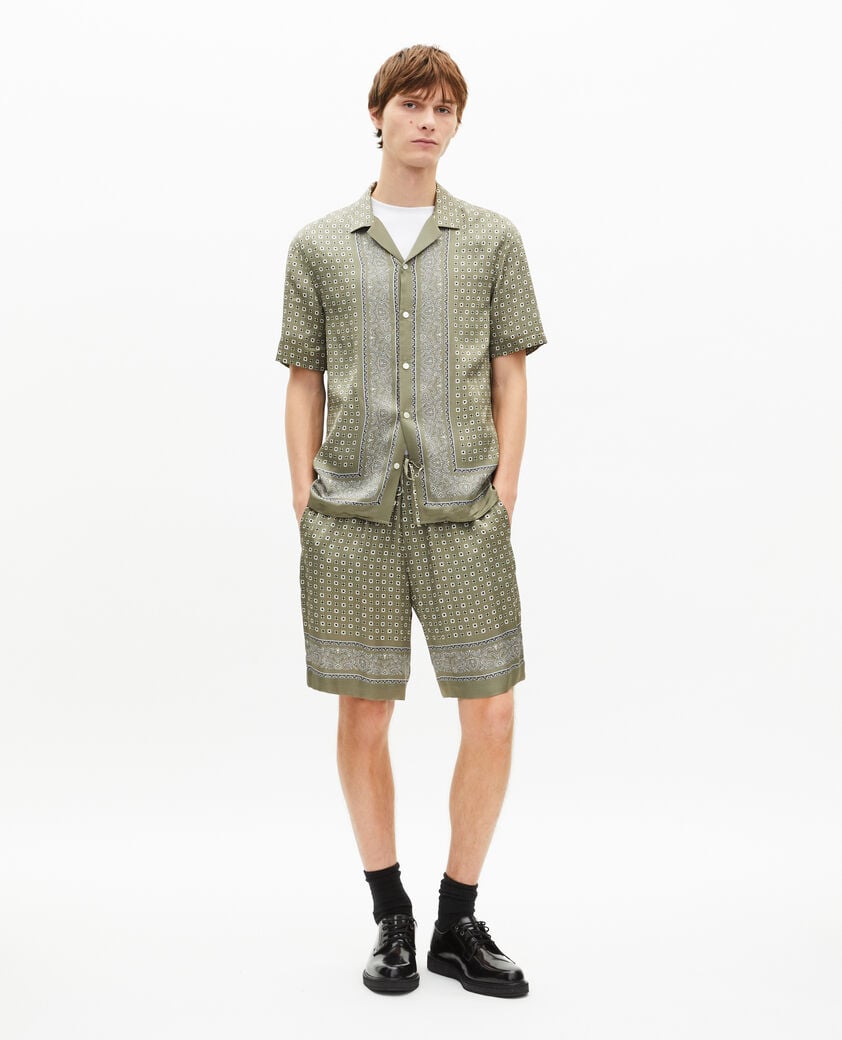 The Kooples HERREN FORET shorts mit bandana-print in khaki