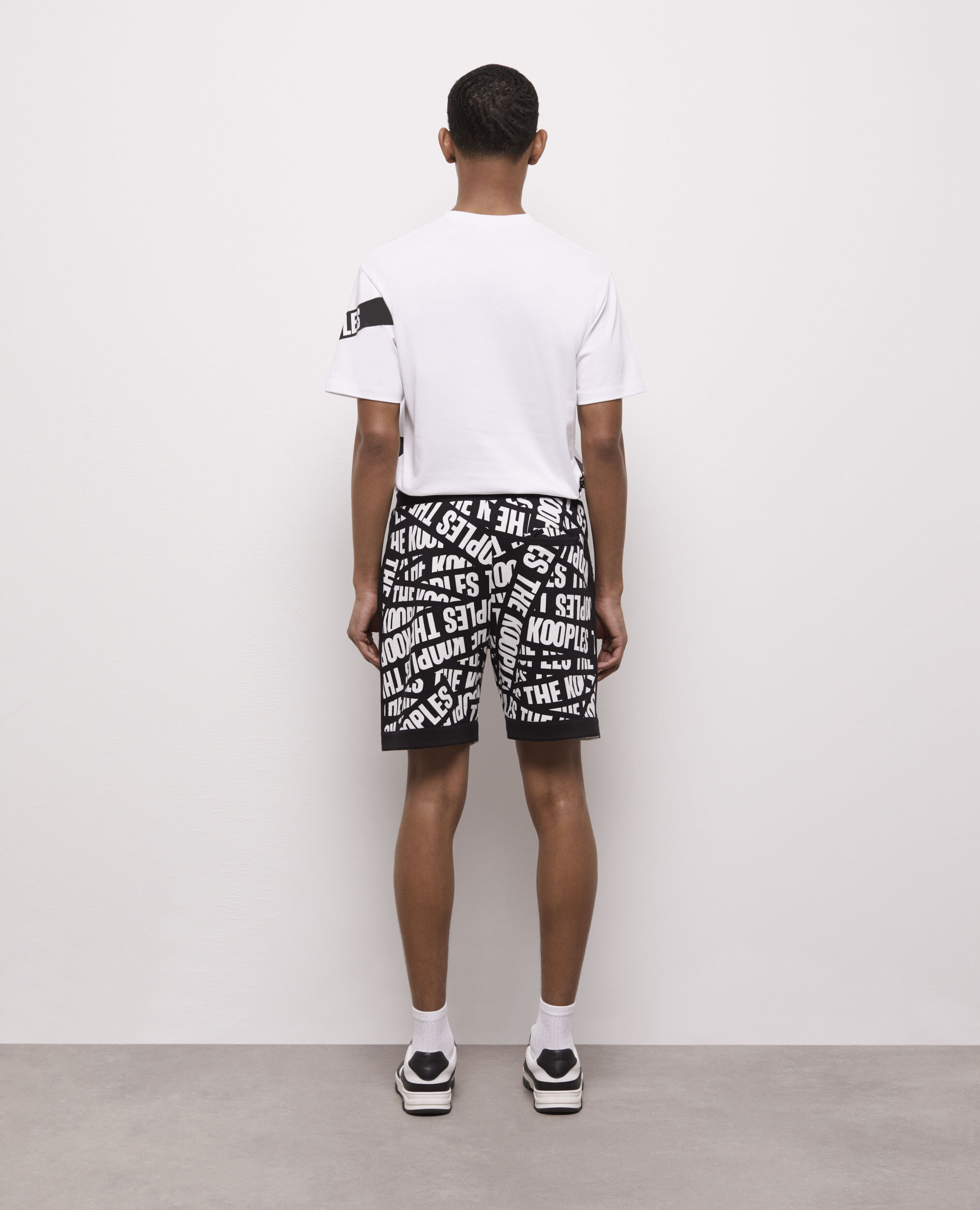 Shorts mit Logo-Tape, BLACK / WHITE, hi-res image number null