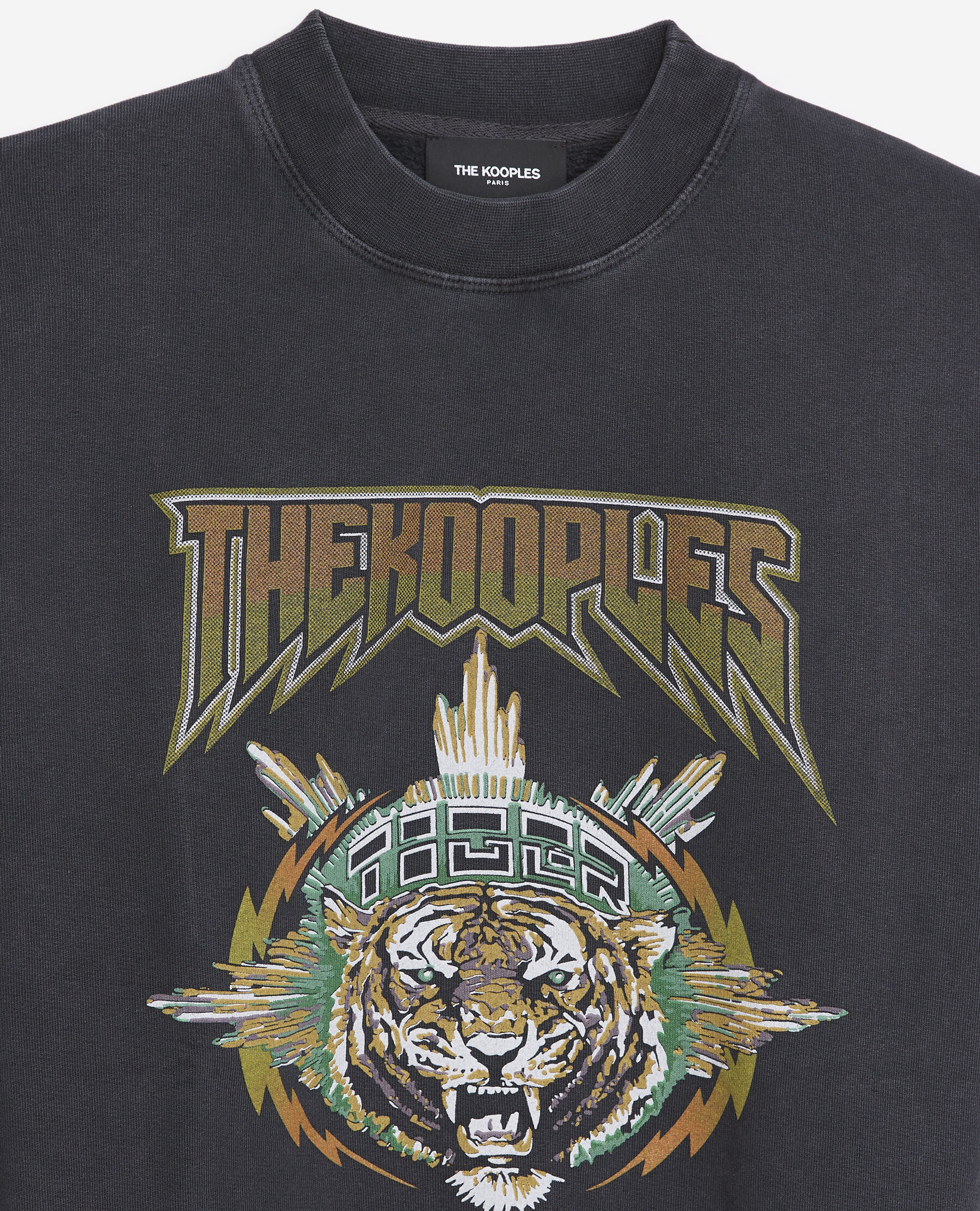 Pull avec tigre shop