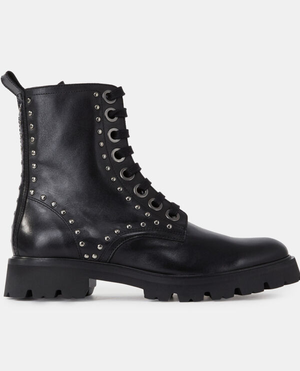 Black leather ranger boots