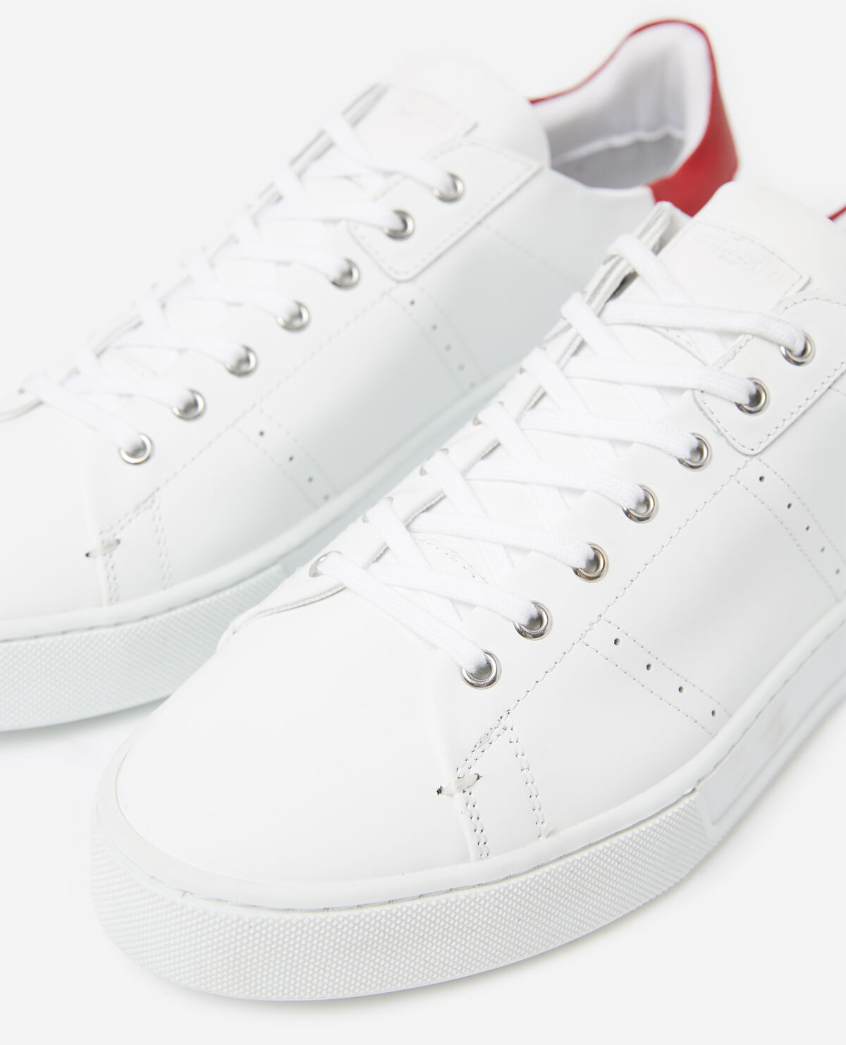 White sales color sneakers