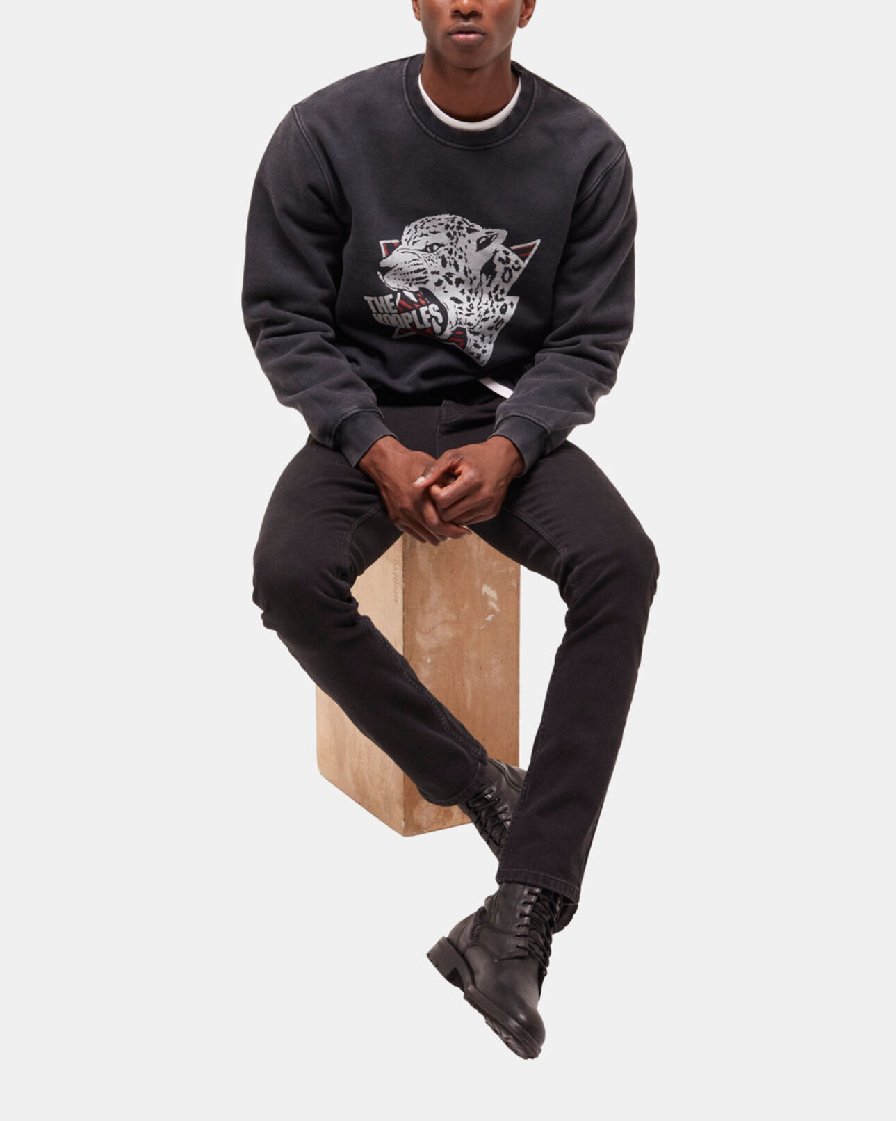 The Kooples HOMME BLACK WASHED sweatshirt sérigraphié tigre noir