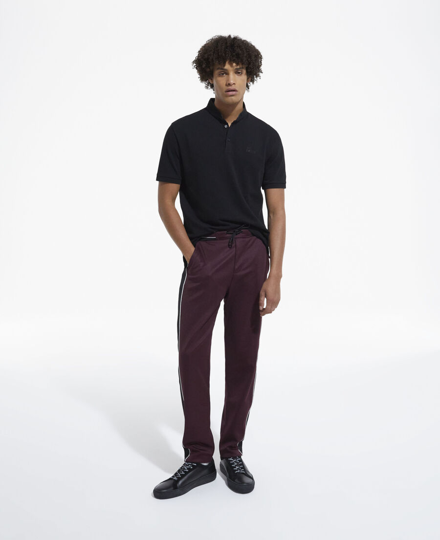 schwarzes poloshirt