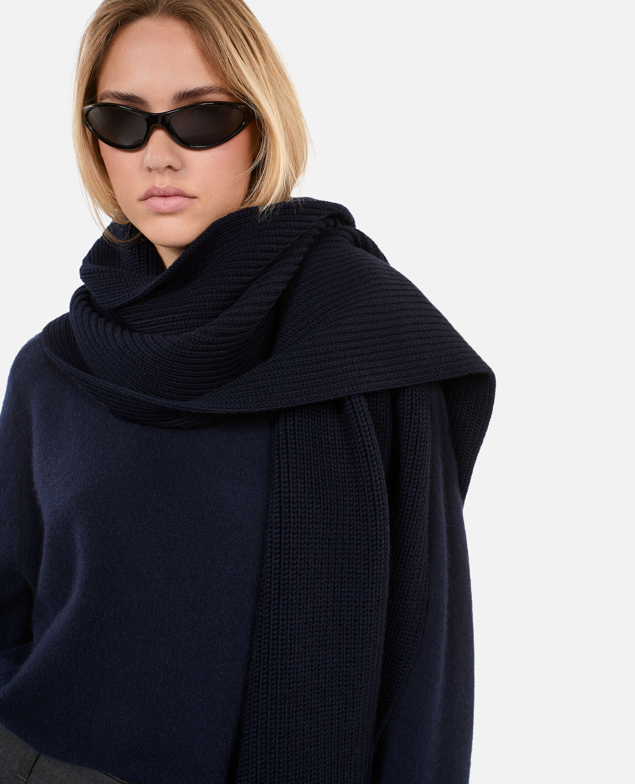 , DARK BLUE, hi-res image number null