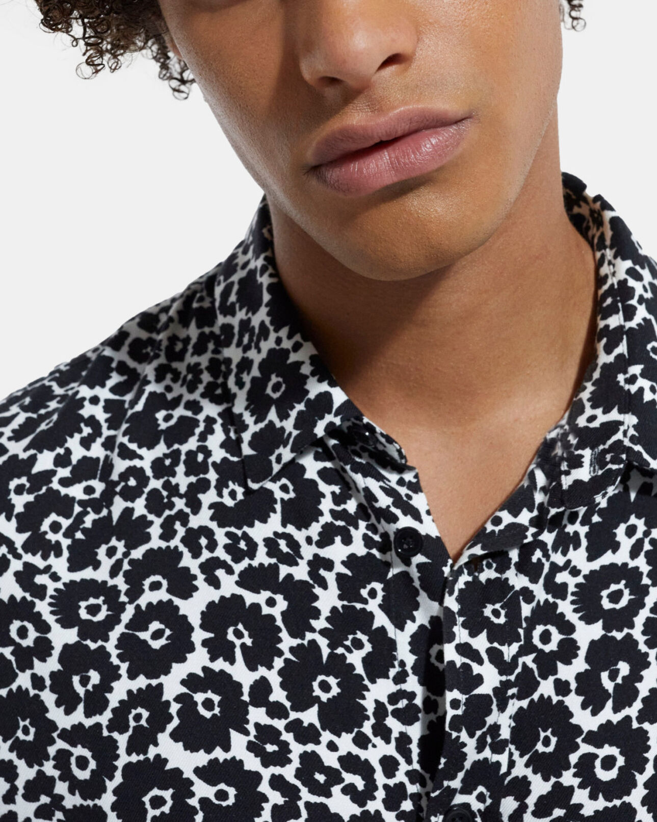 The Kooples MEN BLACK WHITE floral shirt with classic collar