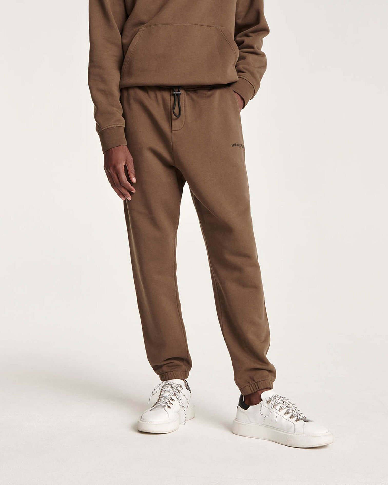 , BROWN, hi-res image number null