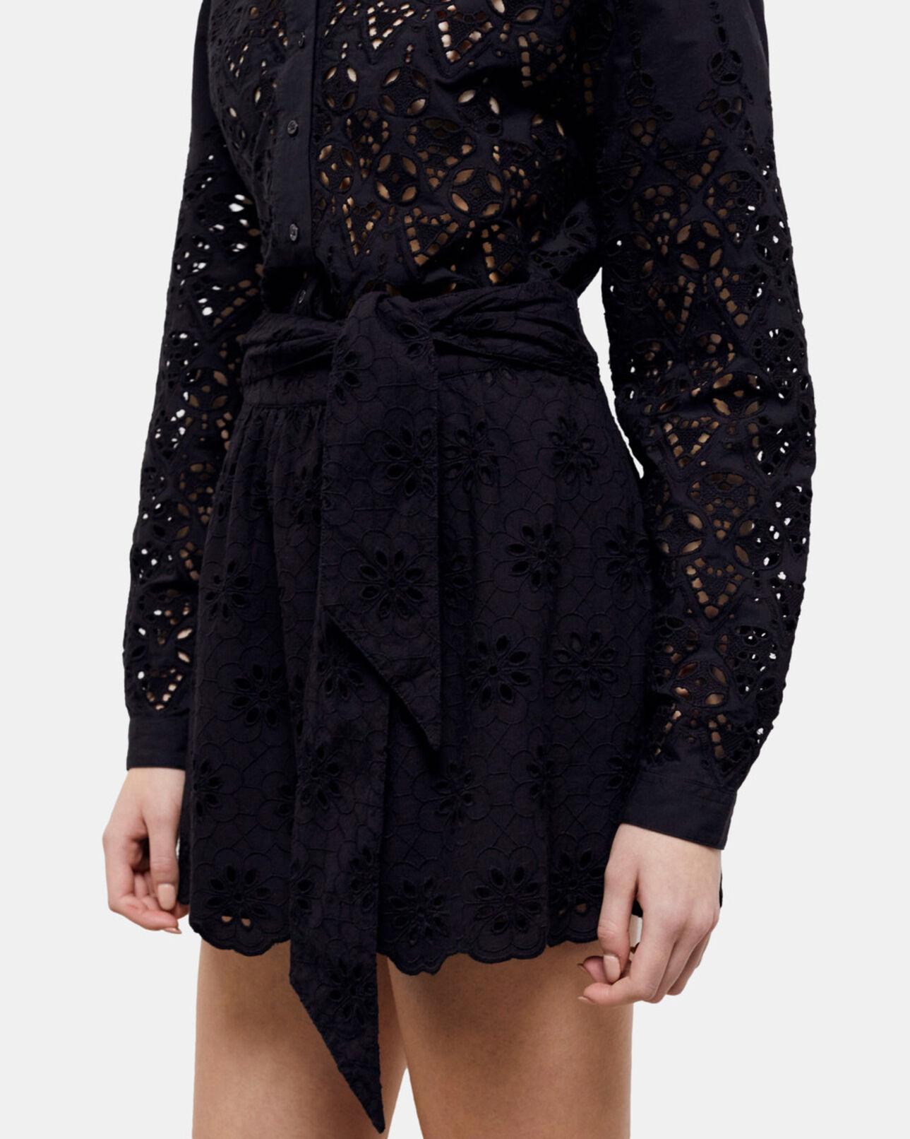 The Kooples FEMME BLACK jupe courte noire en broderie anglaise