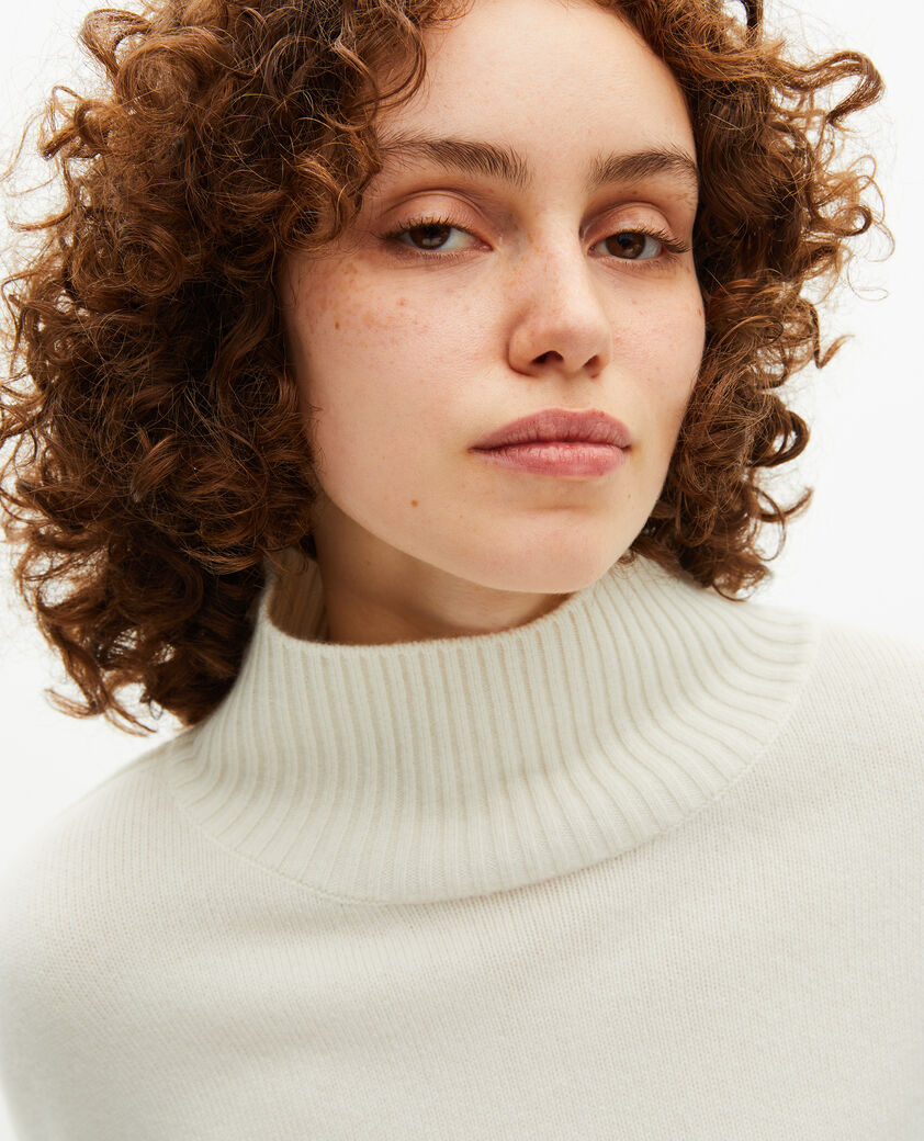 The Kooples MUJER ECRU jersey de cachemira de cuello alto en color crudo