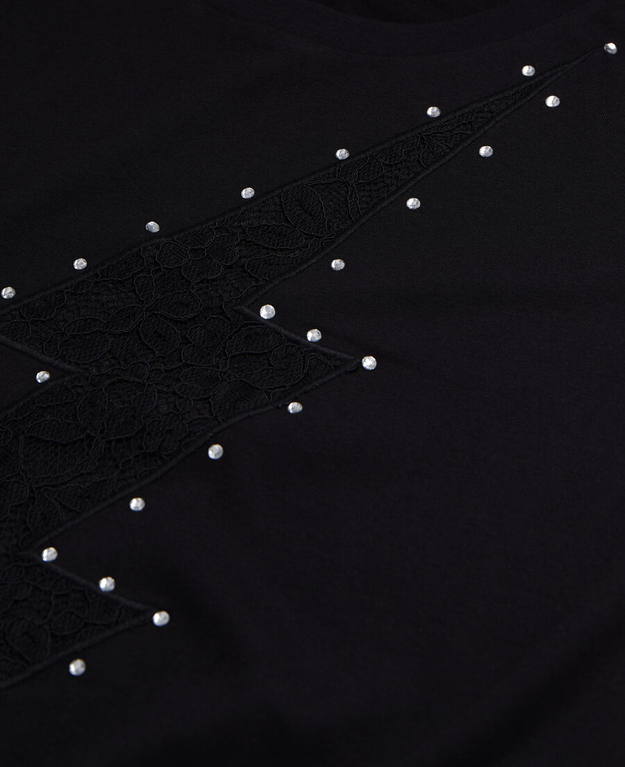 black t-shirt with lace lightning