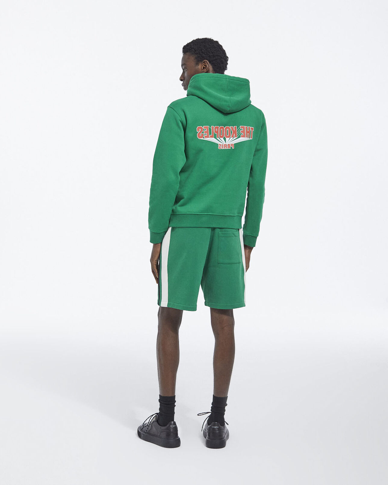 The Kooples HOMME GREEN BLACK ECRU short vert molleton bandes latérales noires