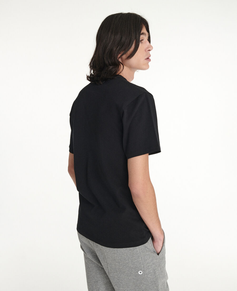 camiseta algodón negra estampada bordado