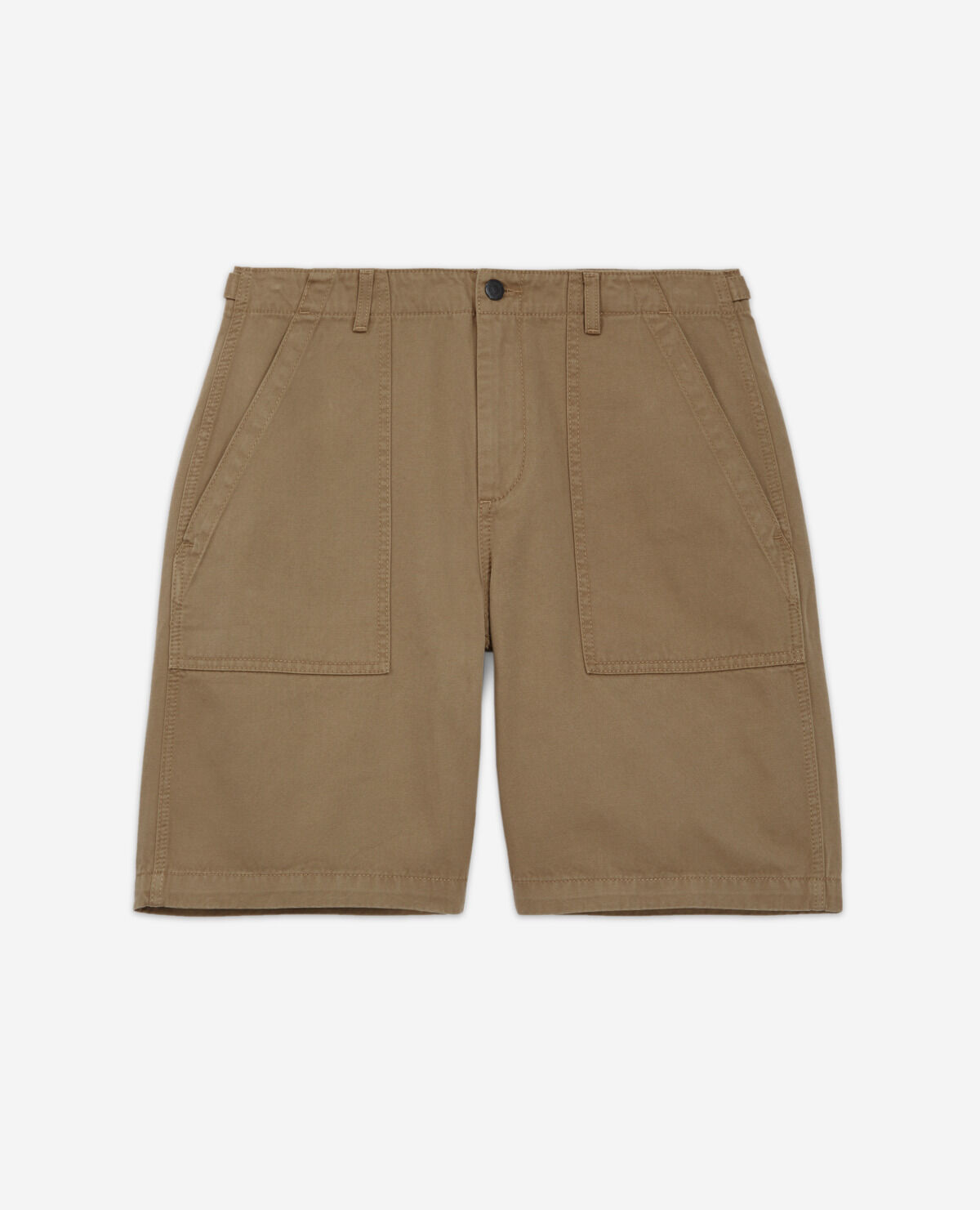 Shorts with long outlet pockets