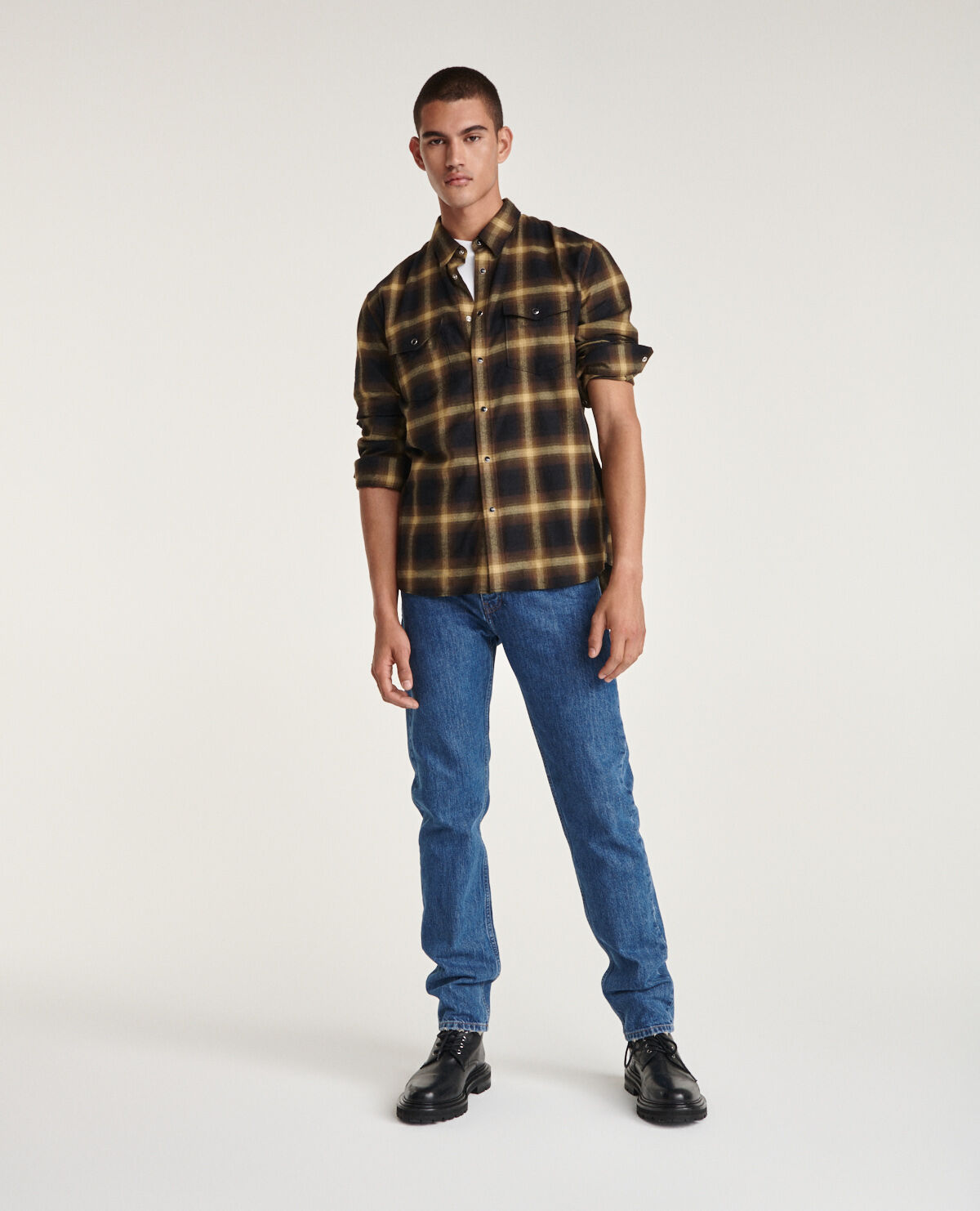 Chemise noir et best sale jaune