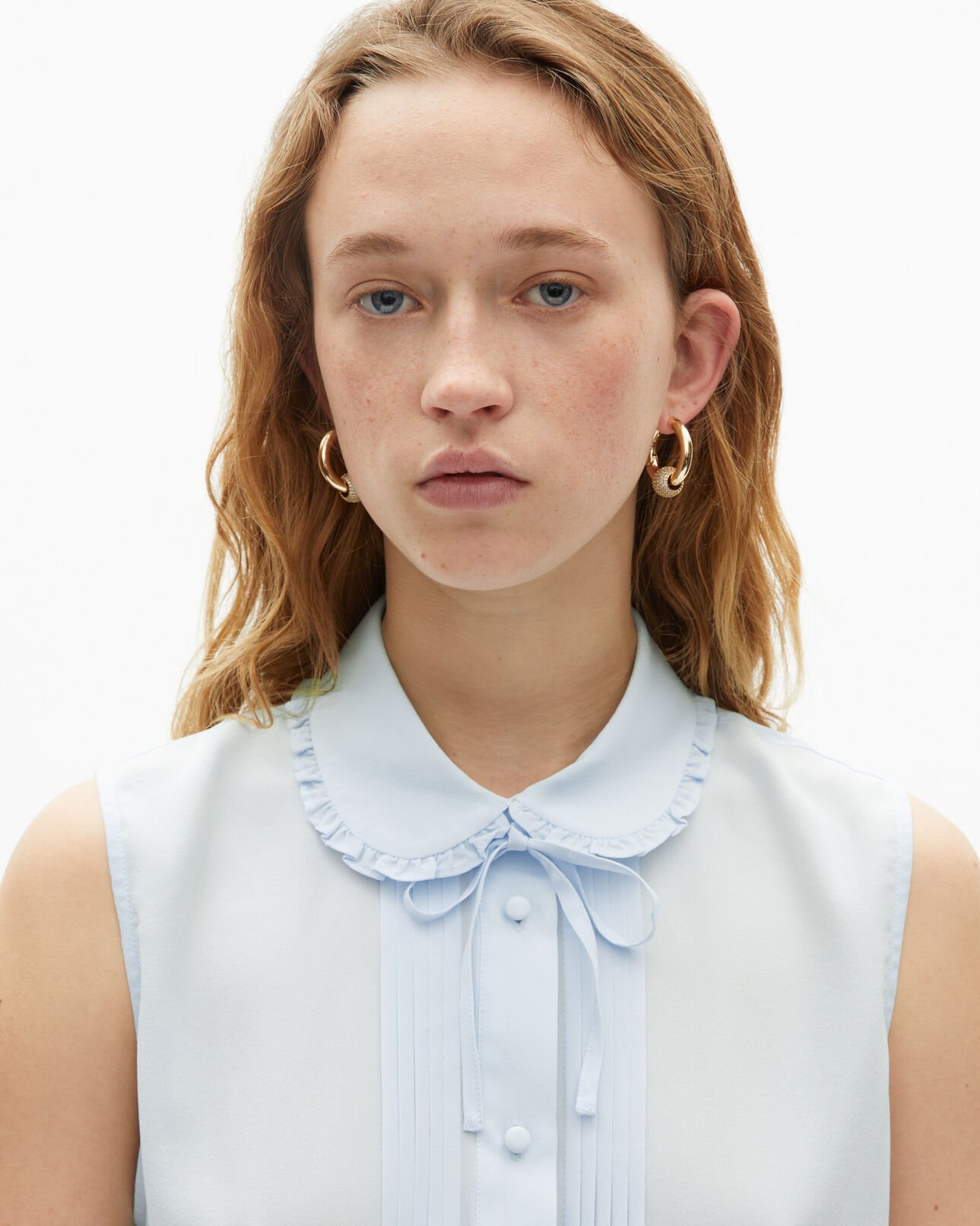 The Kooples FEMME BABY BLUE chemise sans manches en soie bleu clair