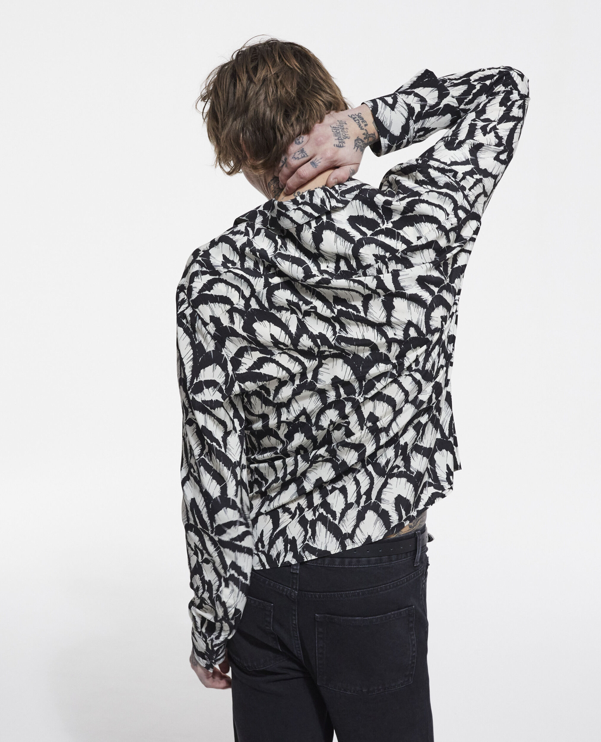Printed silk shirt with hawaiian collar, OFF WHITE / BLACK, hi-res image number null