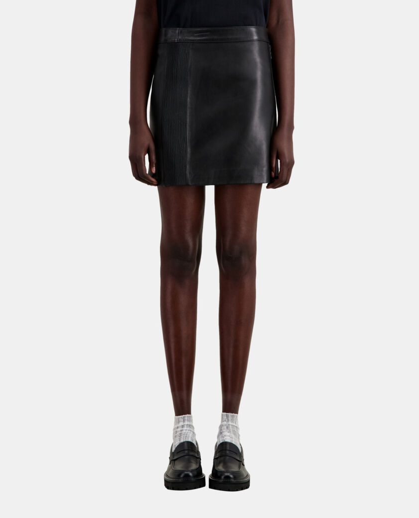 The Kooples FEMME BLACK jupe courte en cuir noir avec zip et nervures
