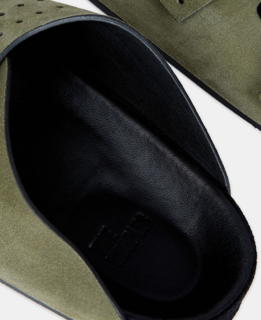 sandales en cuir kaki