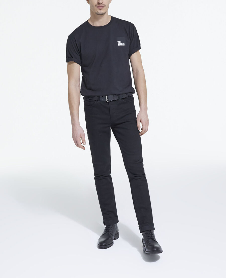 black t-shirt
