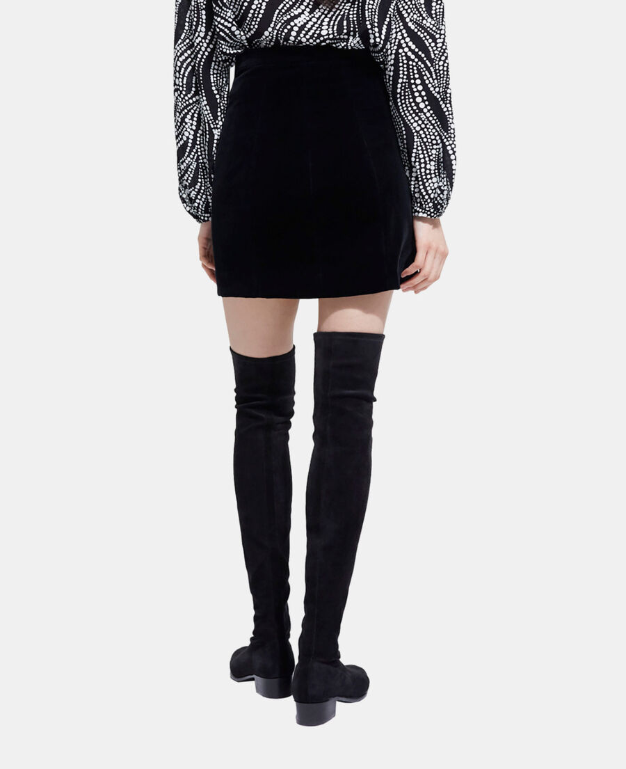 short black skirt
