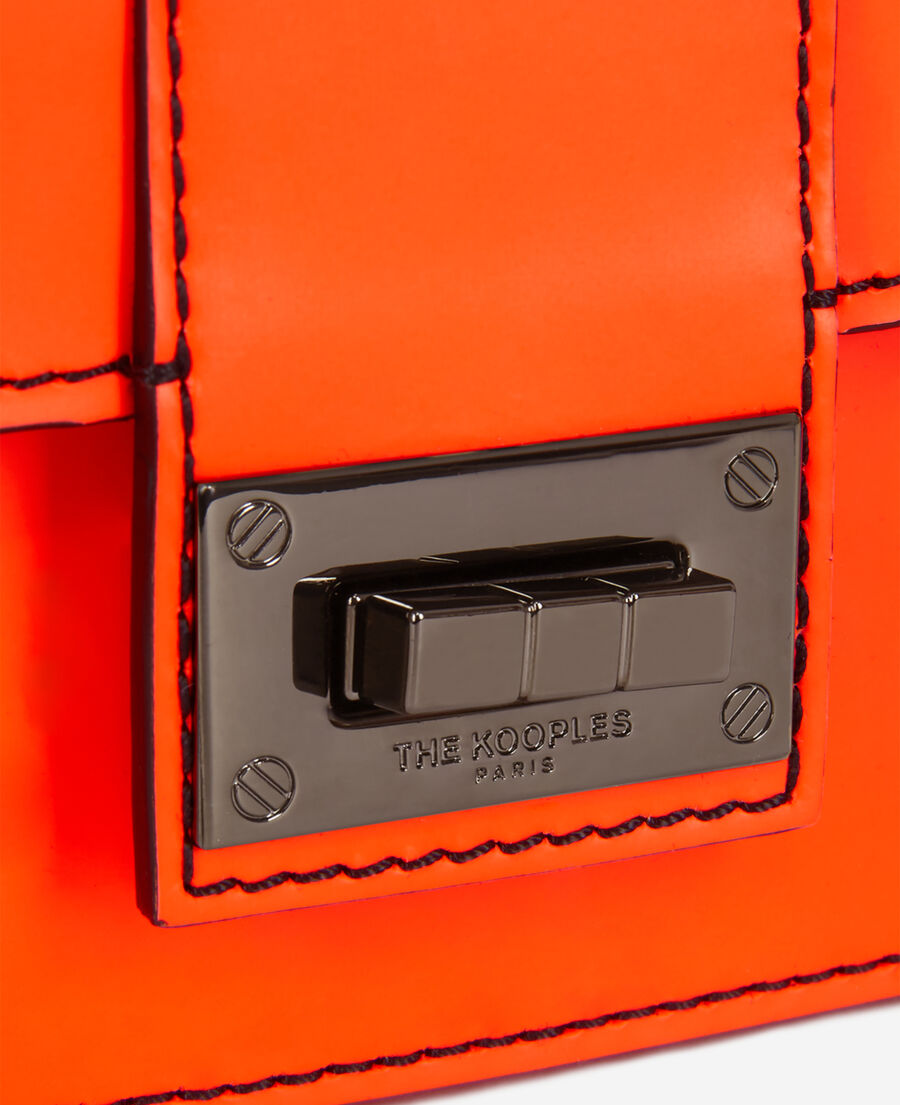 The Kooples FEMME ORANGE FLUO pochette emily small en cuir orange