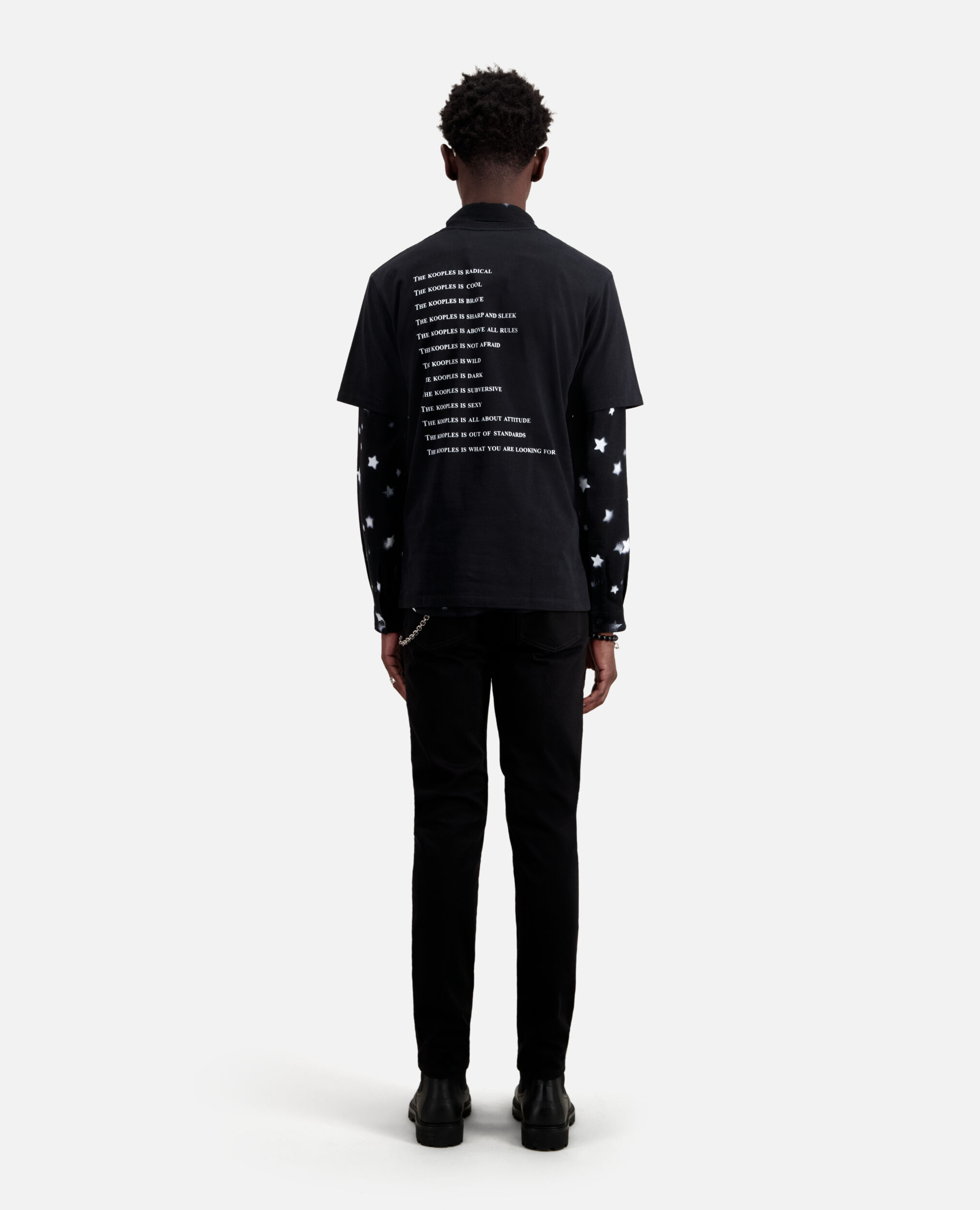 Schwarzes T-Shirt mit „What is“-Strassbesatz, BLACK, hi-res image number null
