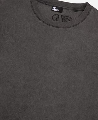 The Kooples HOMME BLACK WASHED t-shirt avec logo au dos noir