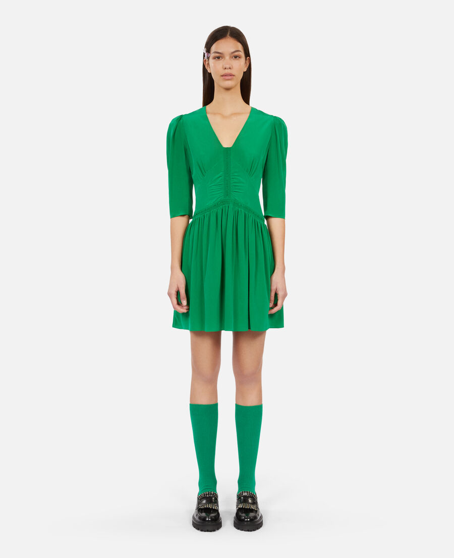 robe courte verte avec fronces