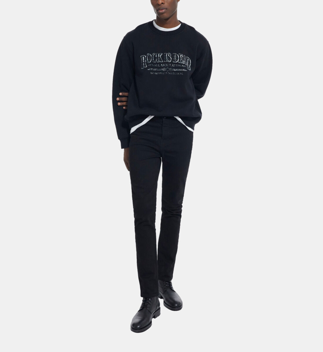 Grey sweatshirt shop black jeans