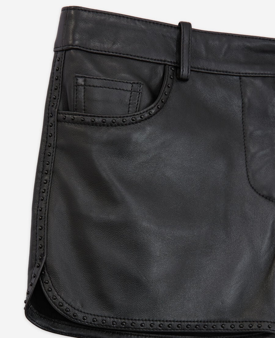 The Kooples FEMME BLACK short en cuir à studs noir
