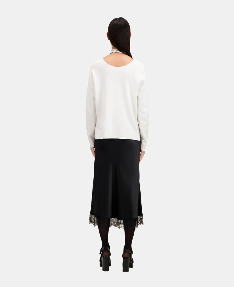 pull avec boutonnage dans le dos