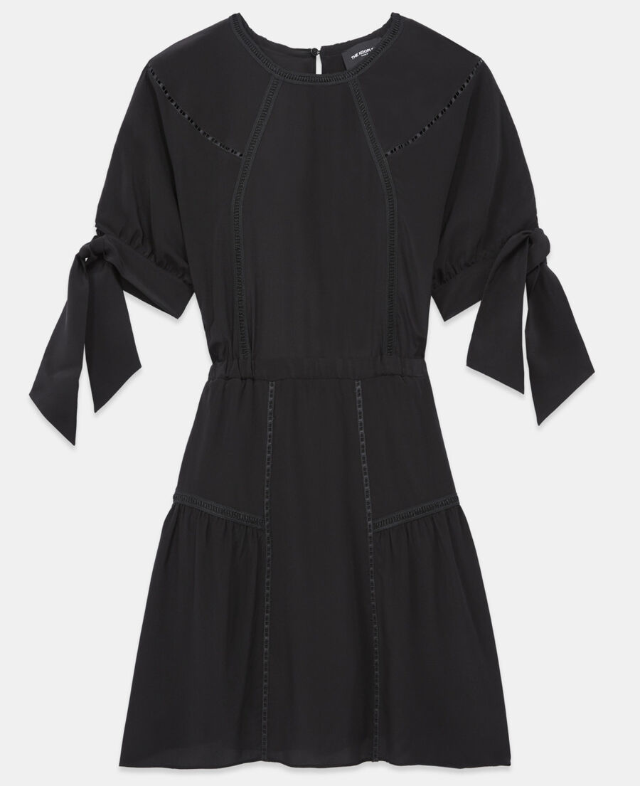 robe soie noire courte à manches nouées