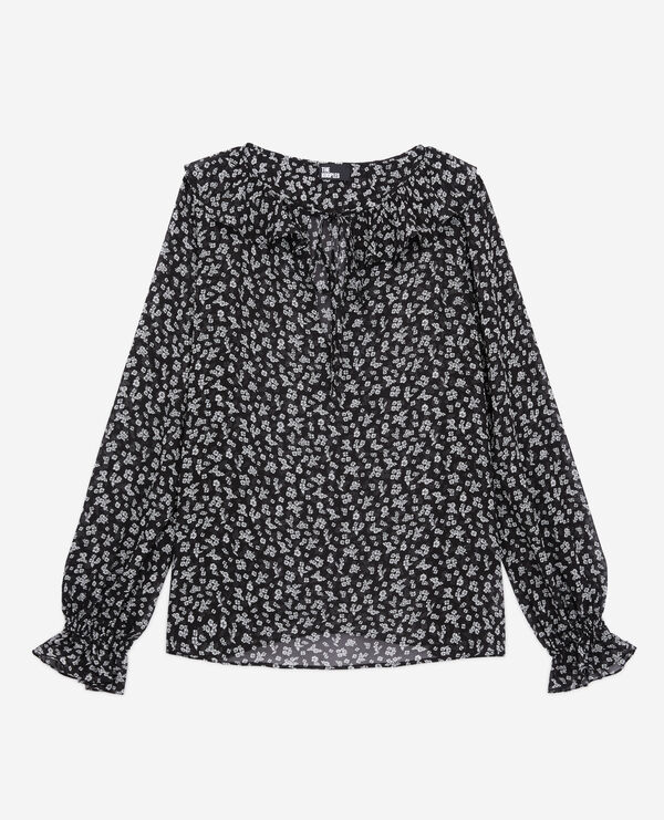 printed top with ruffles