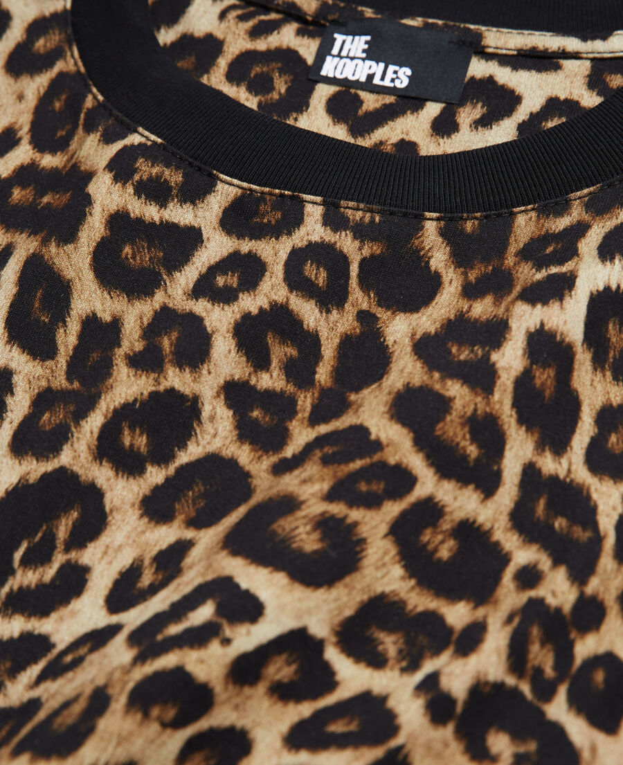 t-shirt mit leopardenmuster