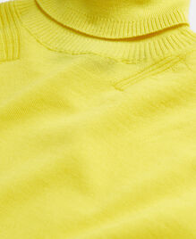 , YELLOW, hi-res image number null